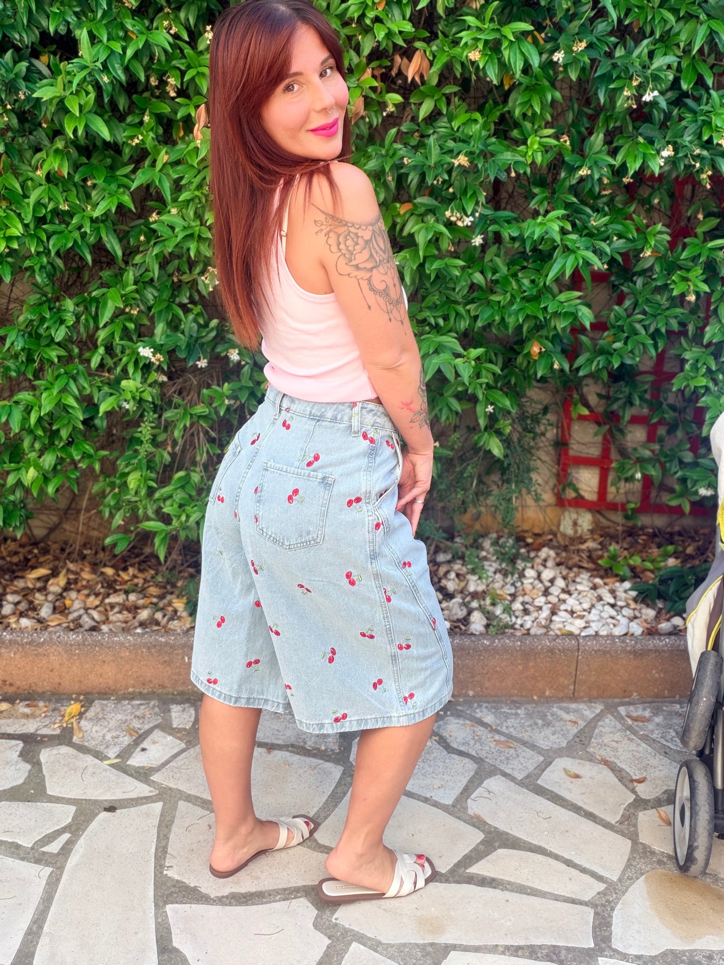 Bermuda cerise