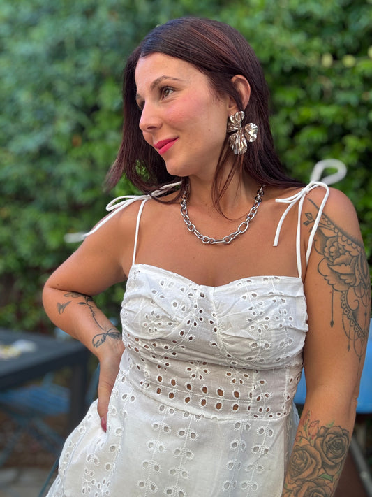Boucle fleur argent